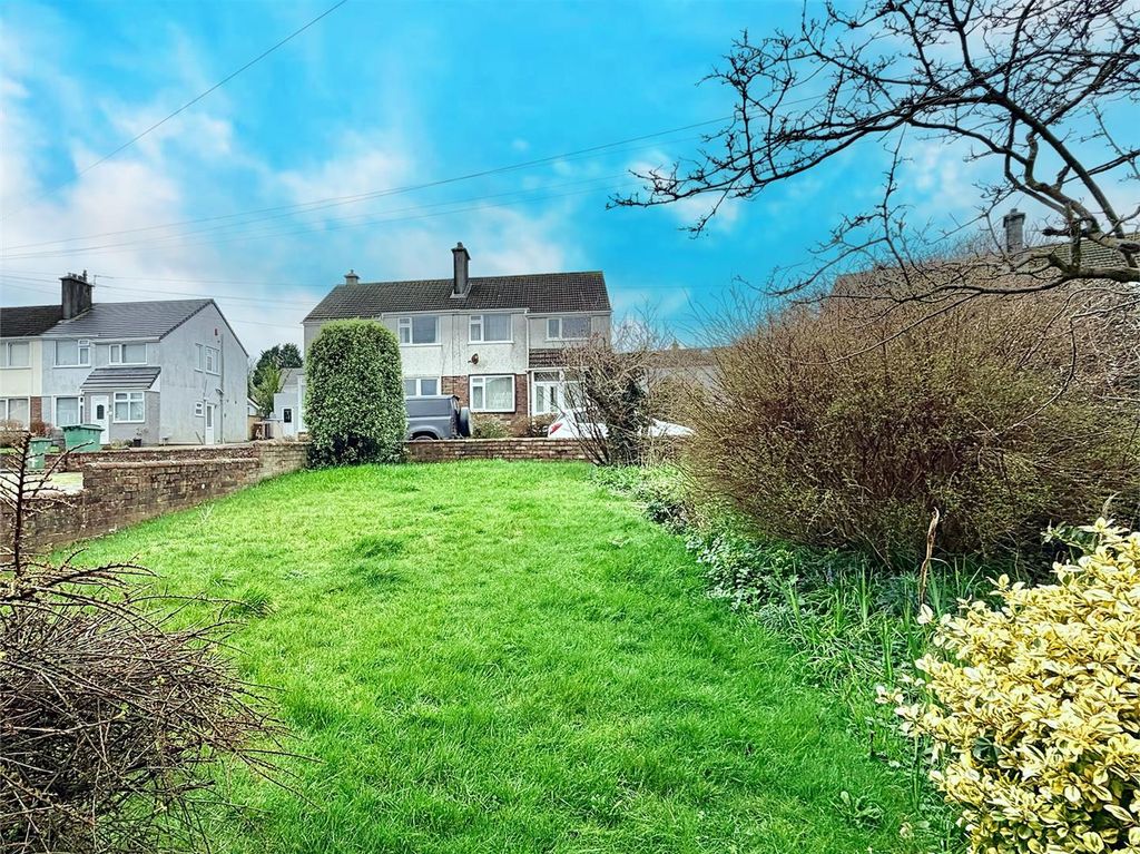 Property photo 2 of 15 3.Jpeg