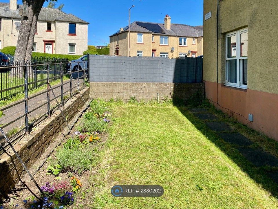 Property photo 3 of 18 Private Front Garden