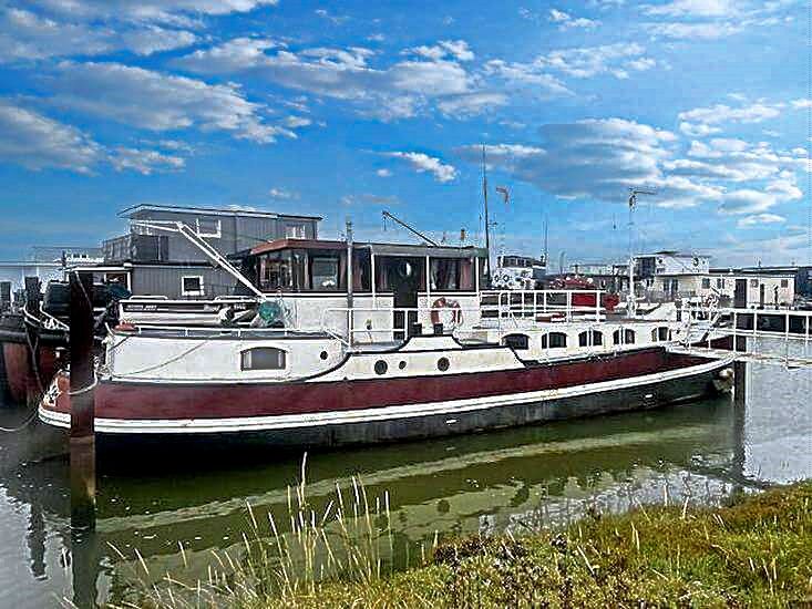 Property photo 1 of 19