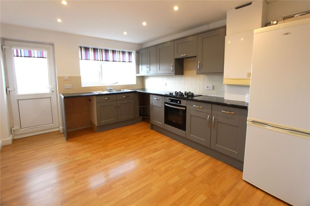 Property photo 3 of 11 Picture No. 10