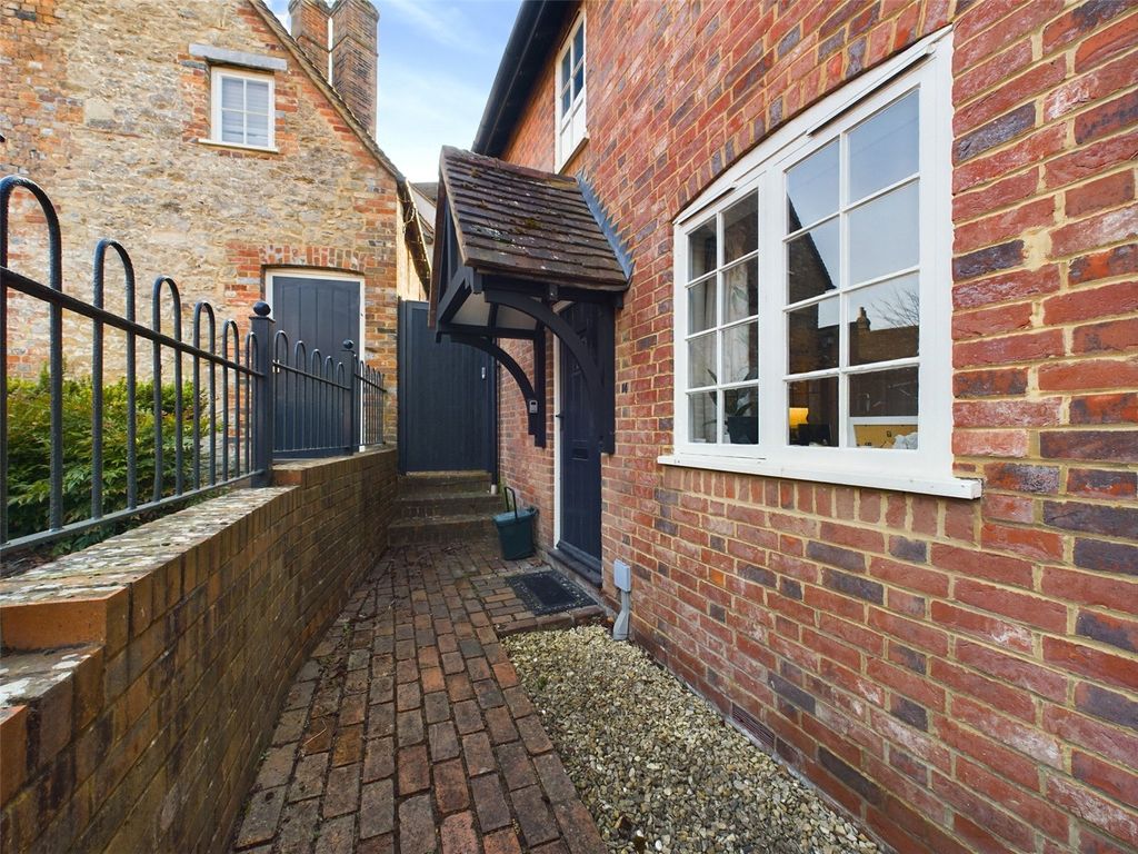 Property photo 1 of 12 Picture No. 14