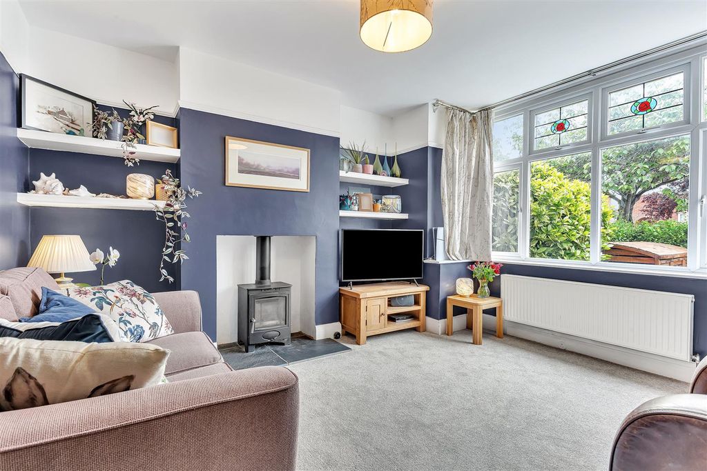 Property photo 3 of 25 64 Risborough Sitting Room.Jpg