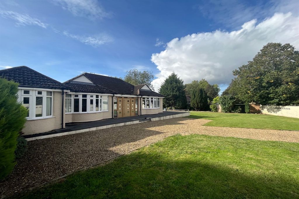 Property photo 1 of 18 (Main)