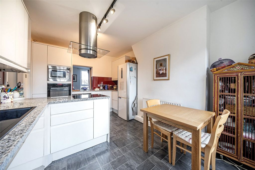 Property photo 3 of 20 Picture No. 19