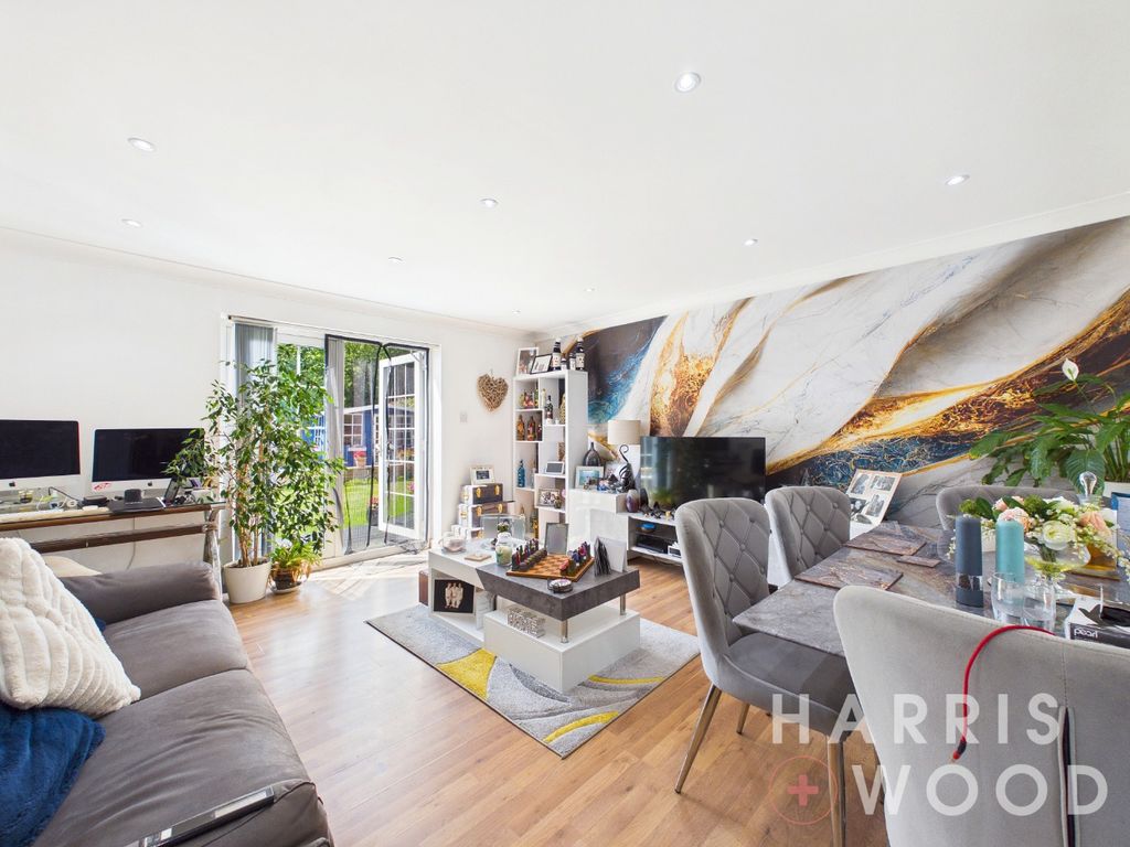 Property photo 3 of 31 5262373