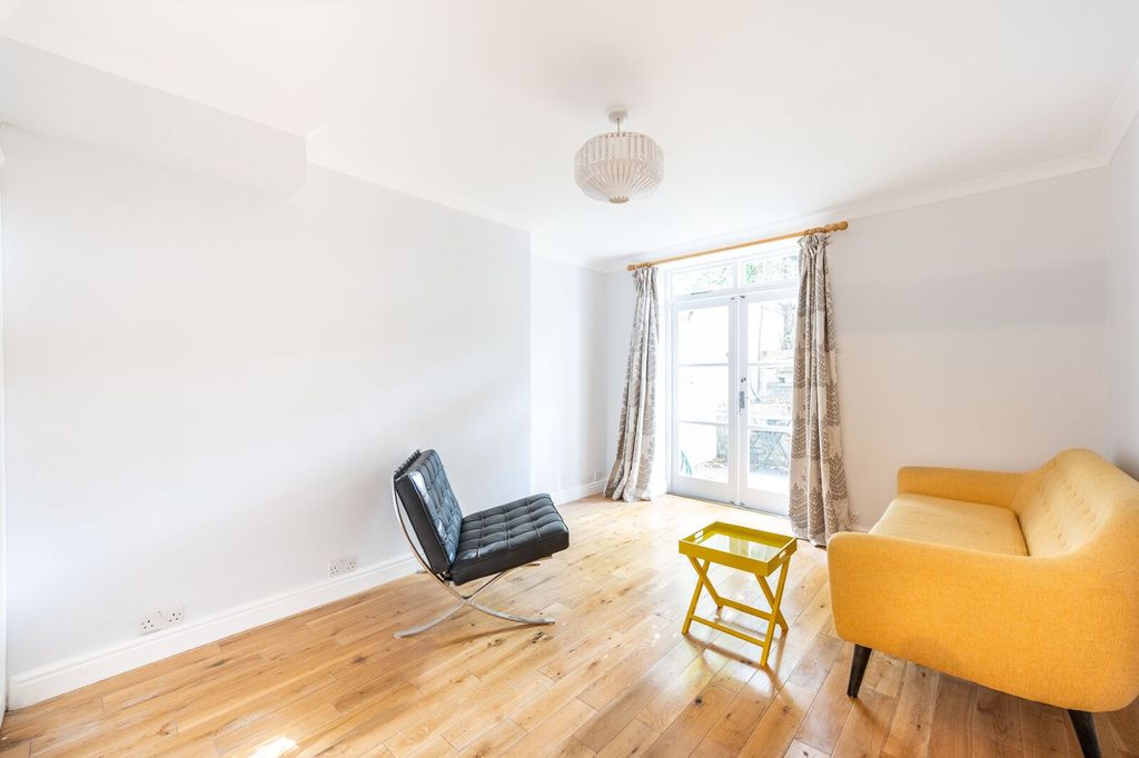 Property photo 1 of 9
