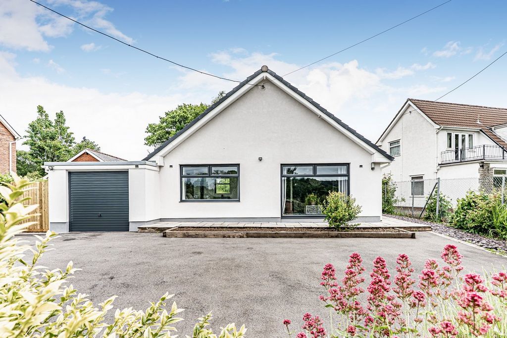 Property photo 2 of 45