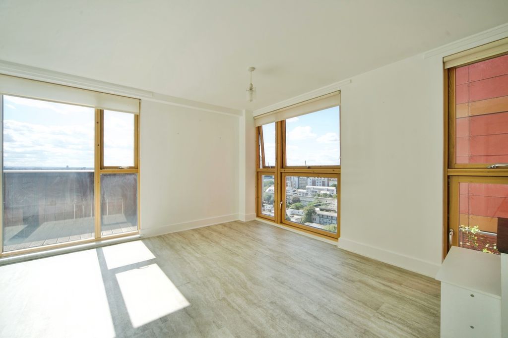 Property photo 1 of 18 Photo
