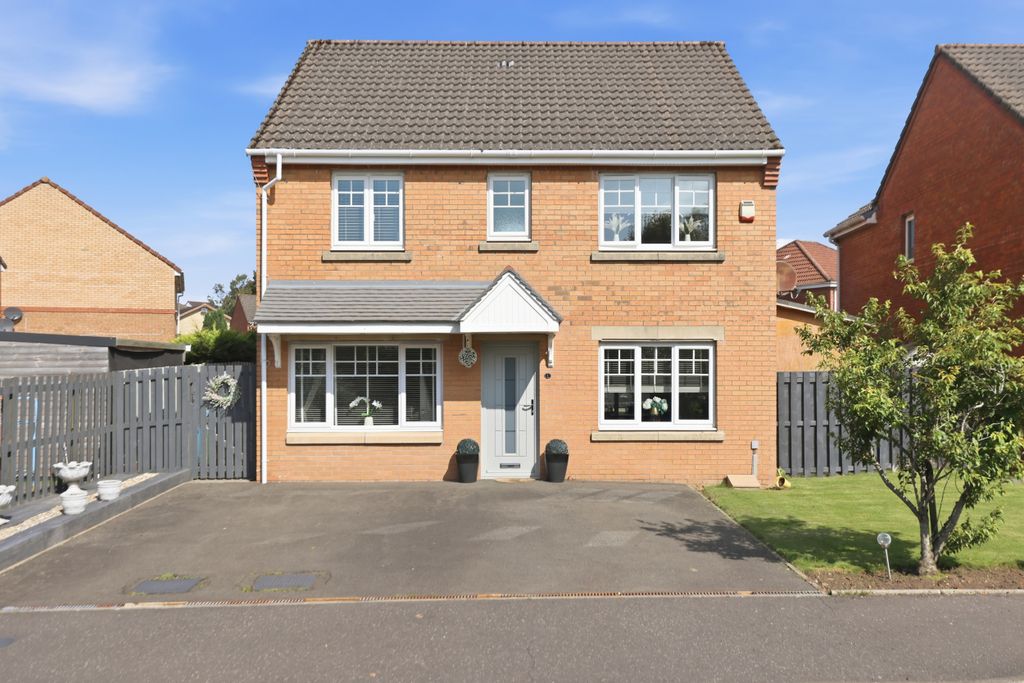 Property photo 1 of 43