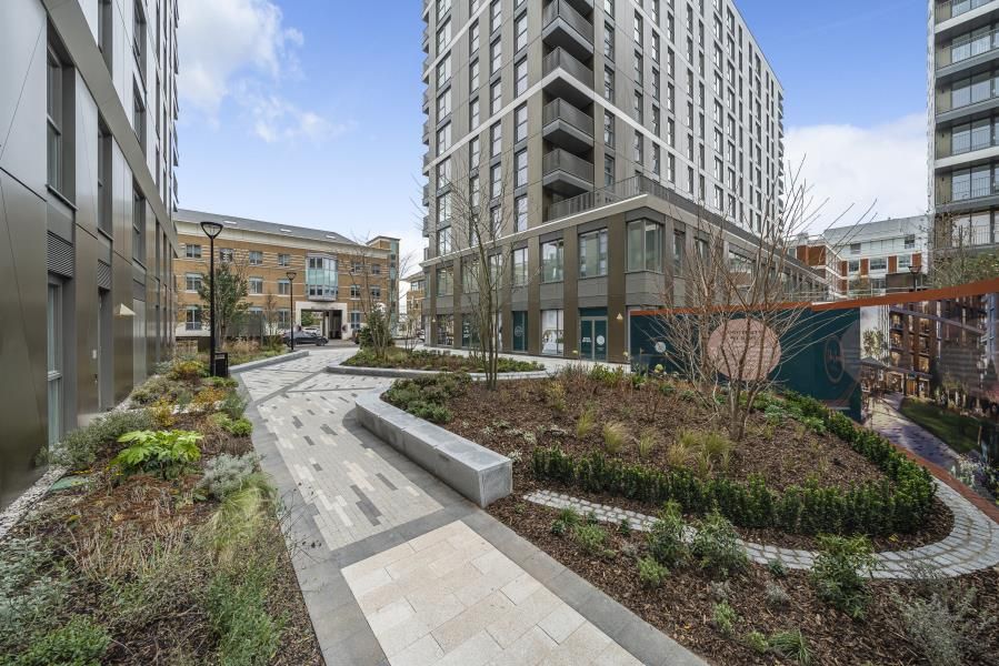 Property photo 2 of 20