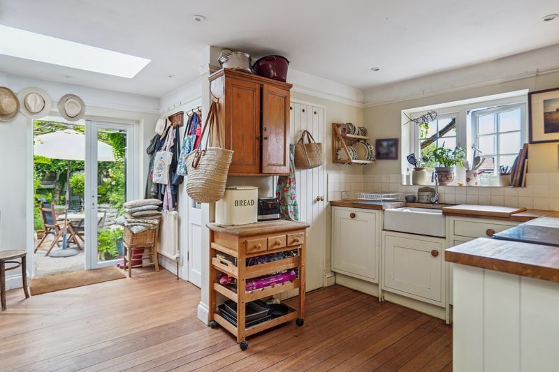 Property photo 2 of 13 Photo 6