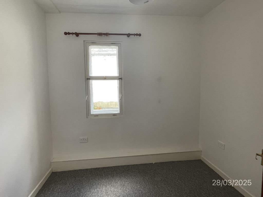 Property photo 3 of 5 Img_1234