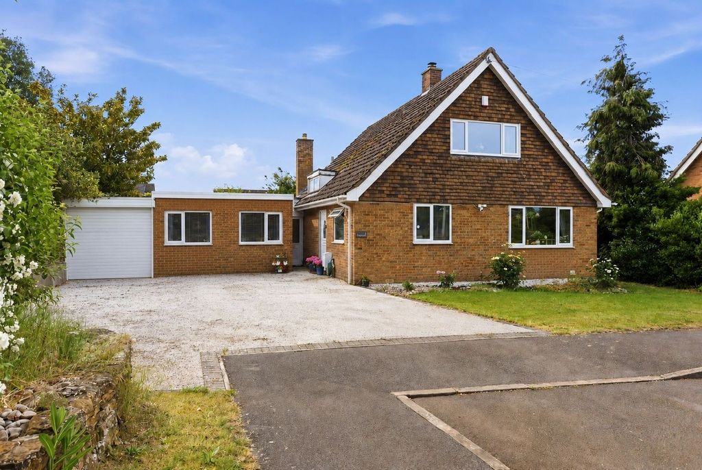 Property photo 1 of 20