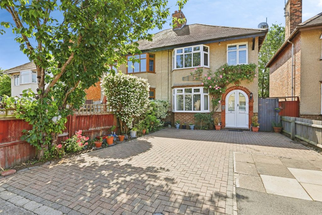 Property photo 1 of 20