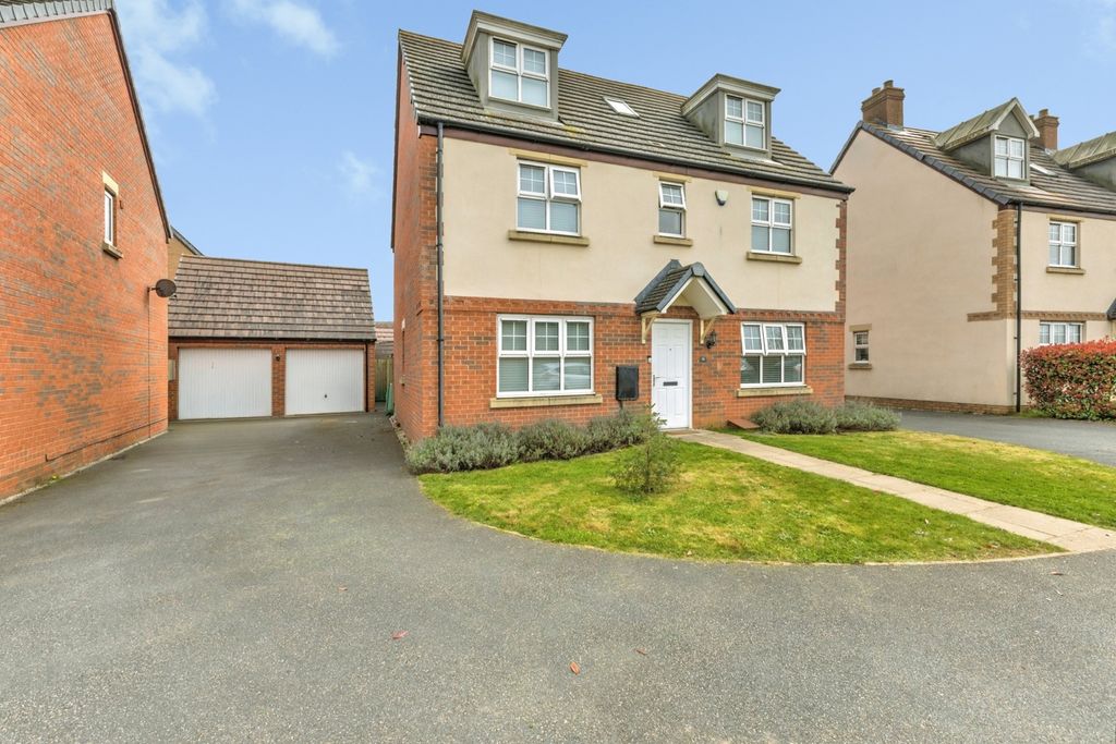 Property photo 1 of 26 Front