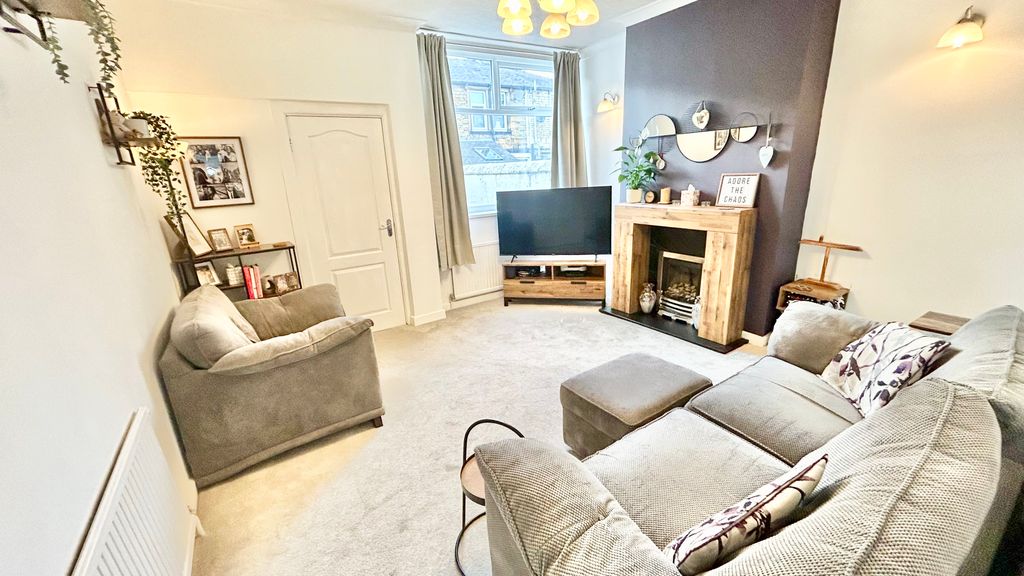 Property photo 2 of 14 Photo #2