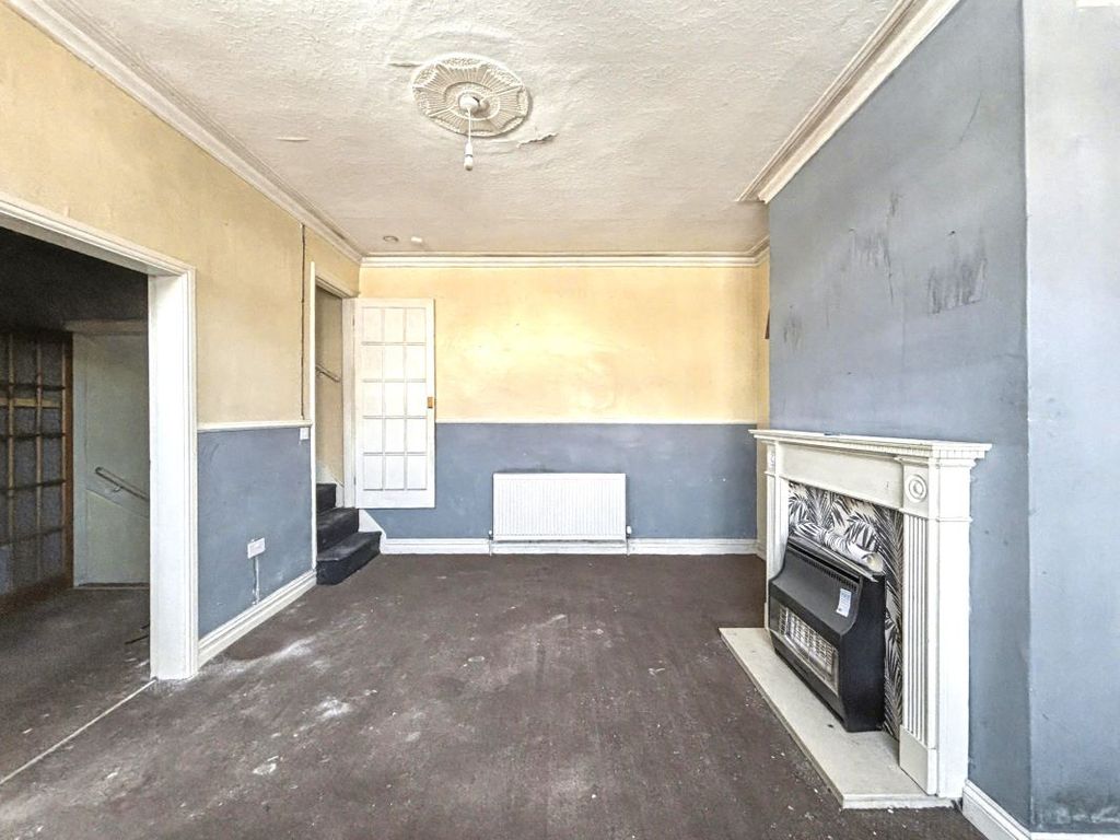 Property photo 2 of 13