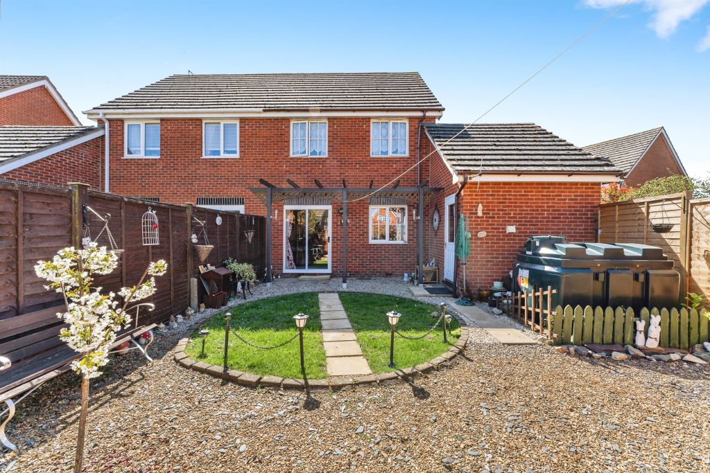 Property photo 2 of 17
