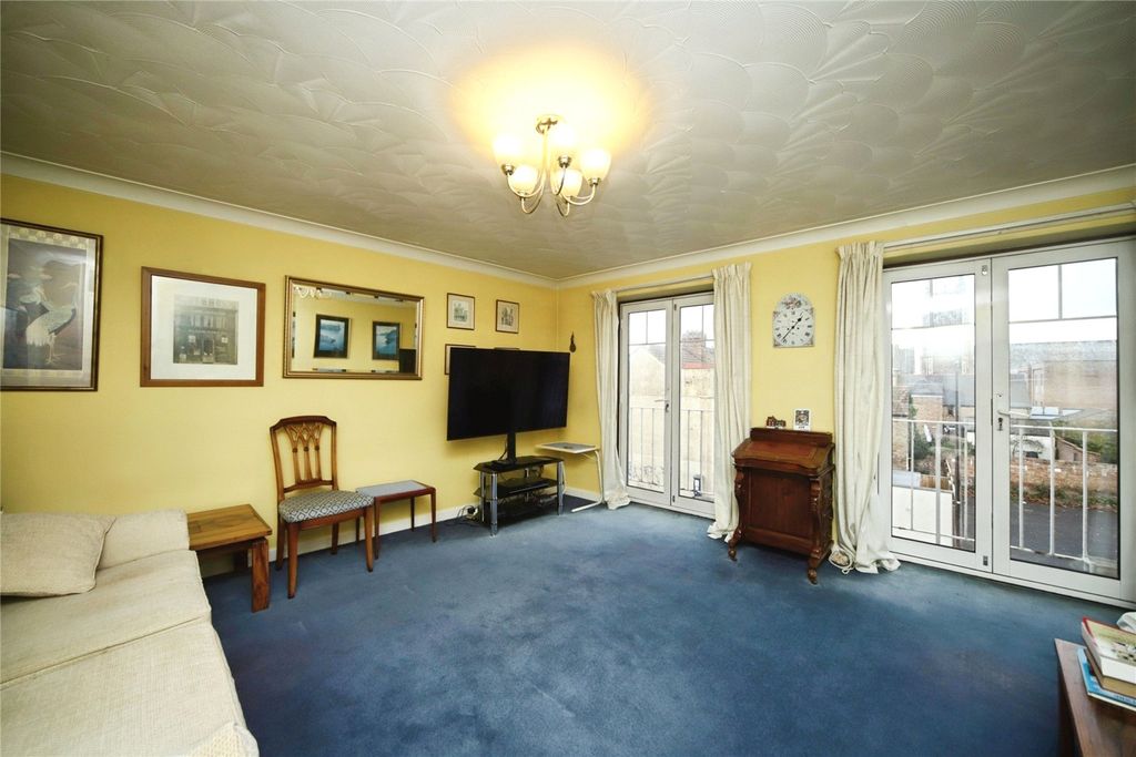 Property photo 3 of 13 Picture No. 48