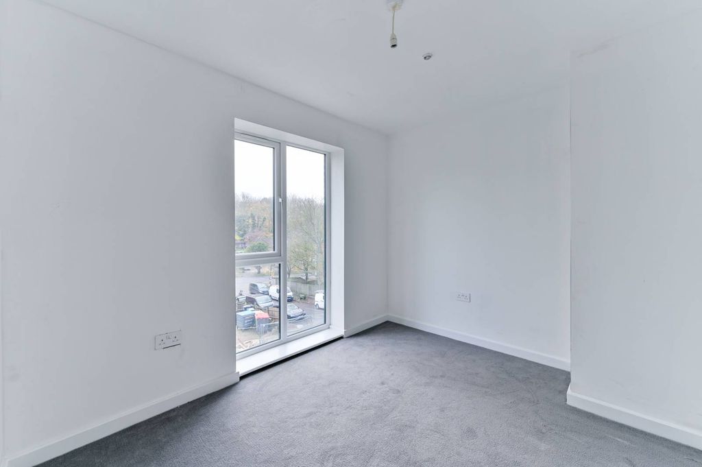 Property photo 2 of 2