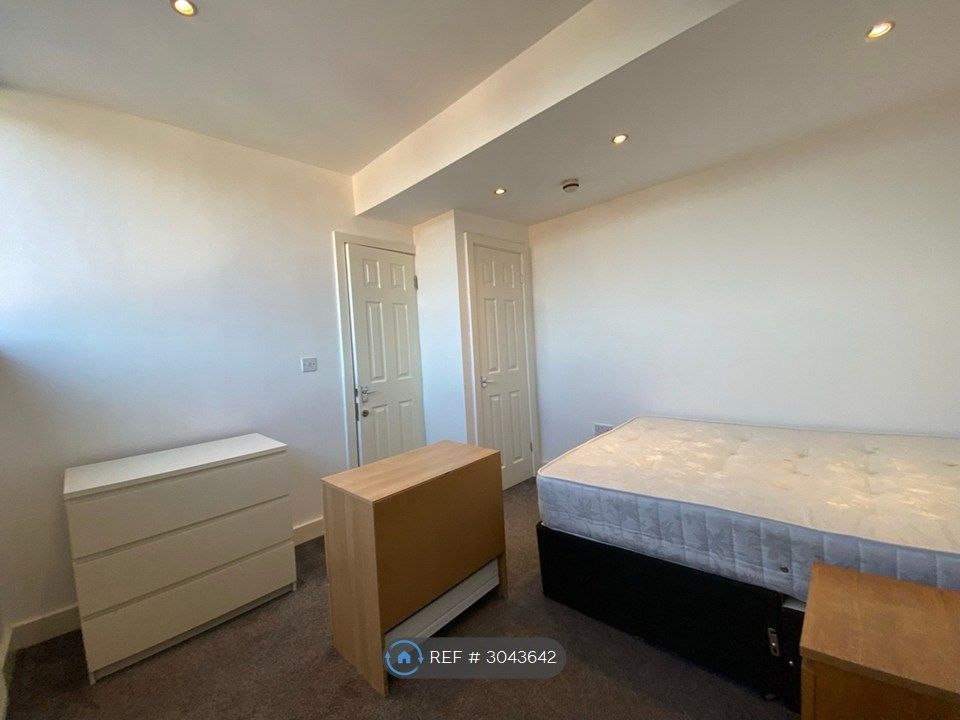 Property photo 3 of 4