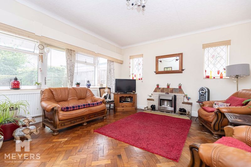 Property photo 3 of 15 Photo 8