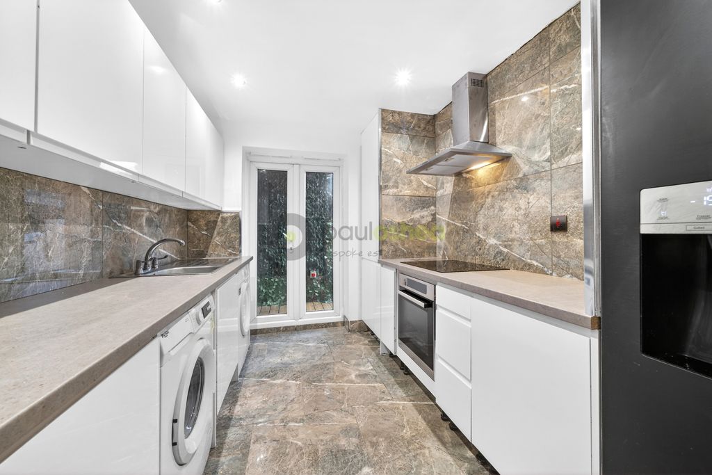 Property photo 2 of 21 Dsc01213