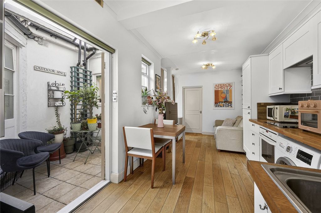 Property photo 2 of 7 Picture No. 03