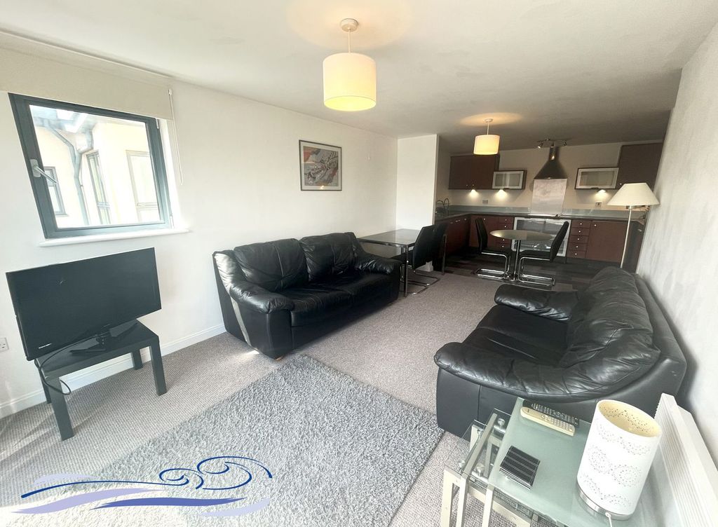 Property photo 3 of 22