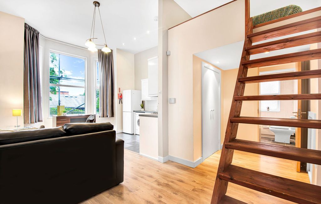 Property photo 2 of 6 Property Photo