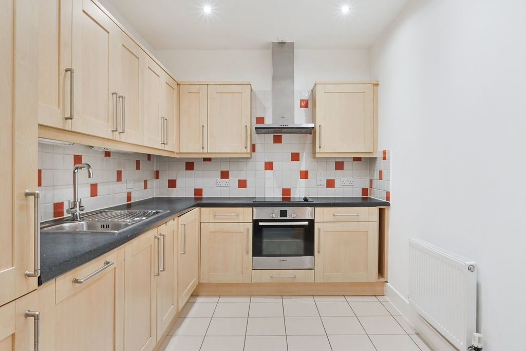 Property photo 2 of 12