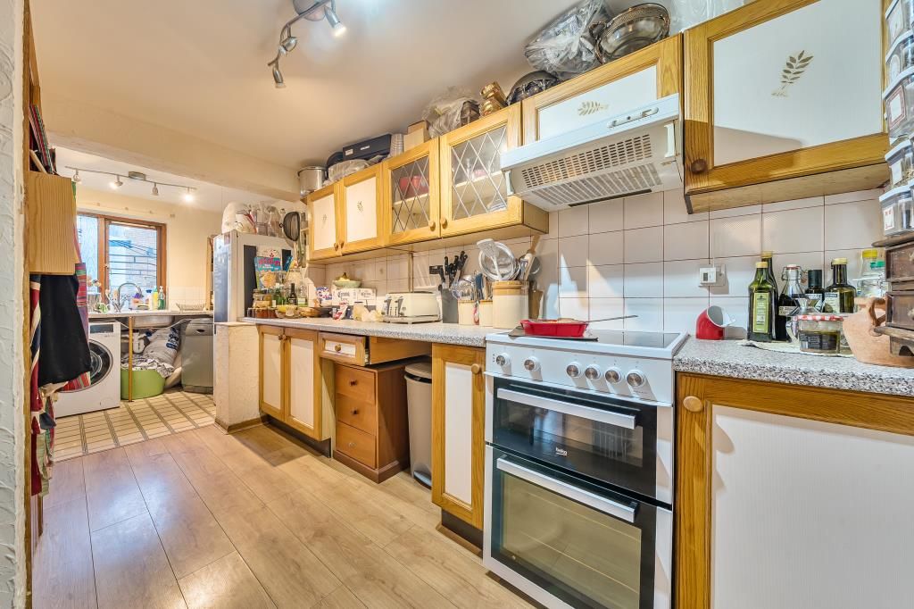 Property photo 2 of 21 Kitchen