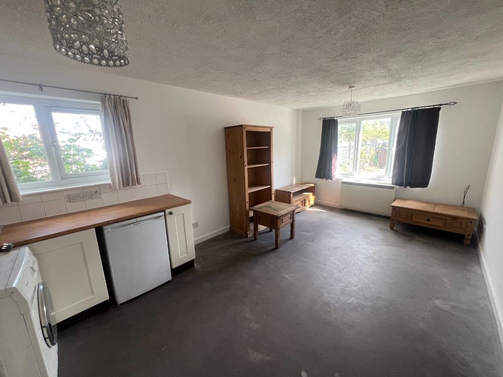 Property photo 3 of 7 5129122