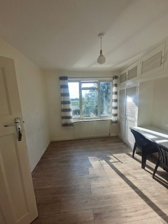 Property photo 2 of 2