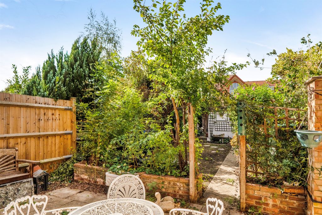 Property photo 2 of 13