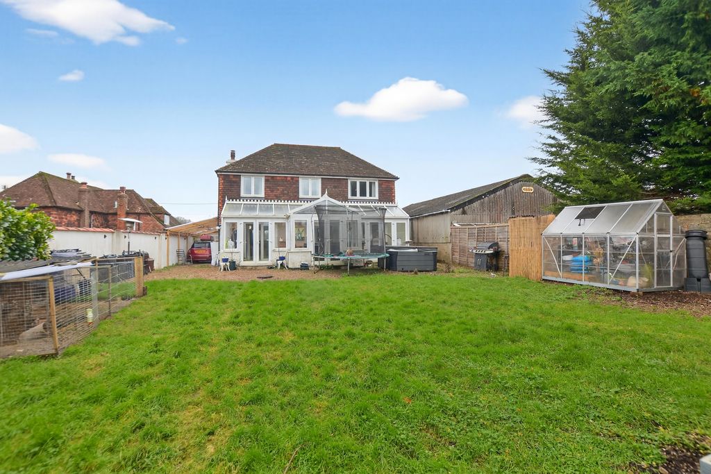 Property photo 2 of 24