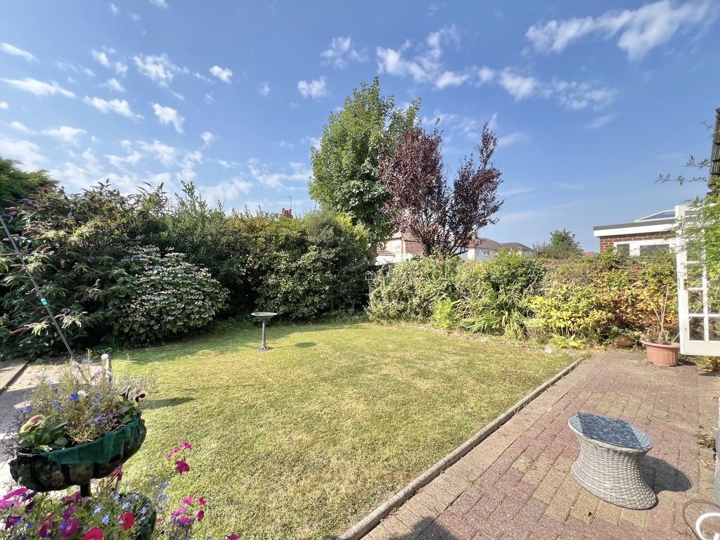 Property photo 2 of 23