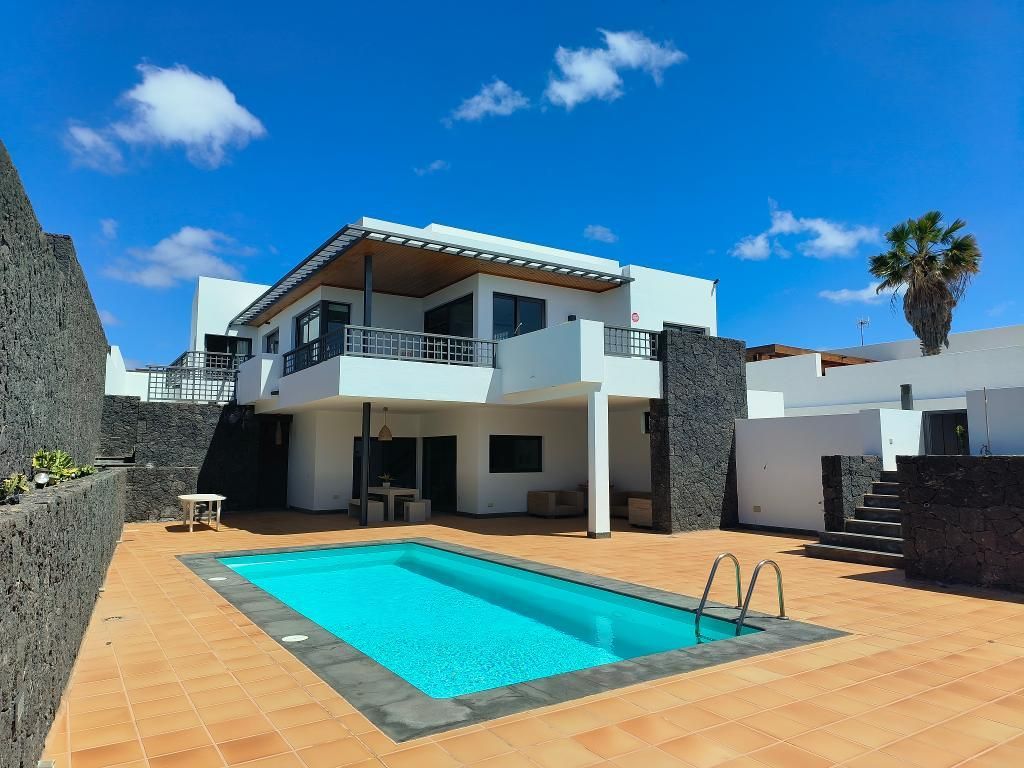 Property photo 3 of 34 <Caption/>