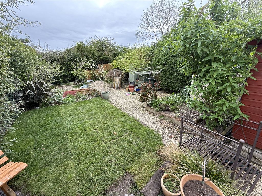 Property photo 3 of 19 Picture No. 16