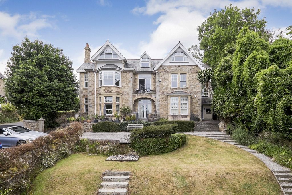 Property photo 1 of 15 Pbox-Img.Jpg