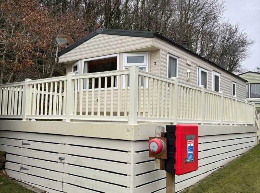Property photo 1 of 13