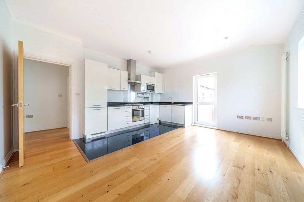 Property photo 2 of 17 Picture No. 02