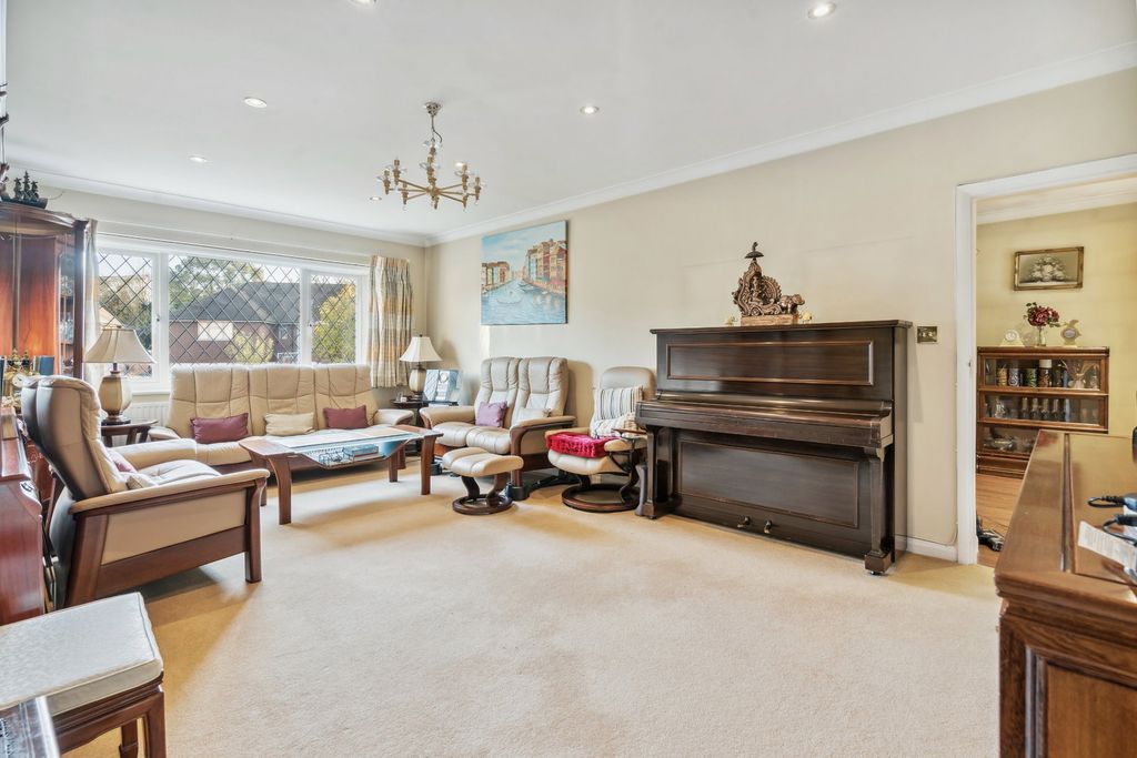 Property photo 3 of 17