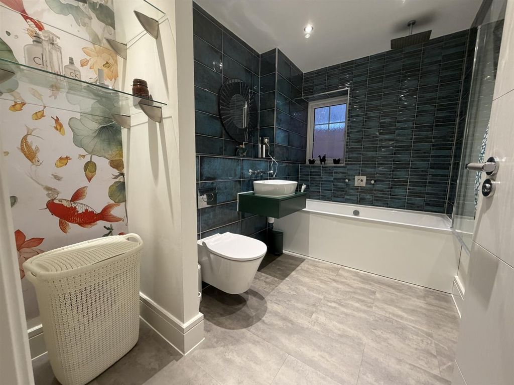 Additional image 30 of 5 bed property for saleButtercup Drive, Daventry NN11