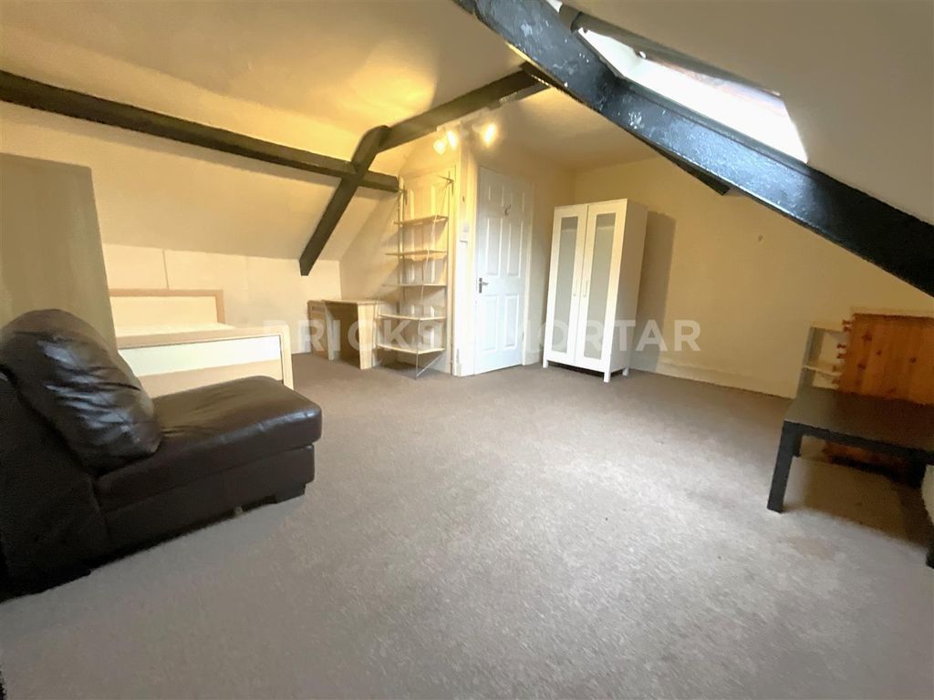 Property photo 3 of 8 Dnonst17Ikyxbqcytcpplg.Jpg