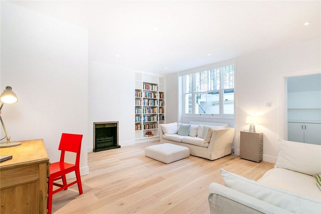 Property photo 2 of 8