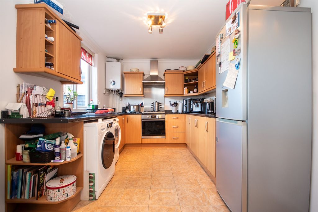 Property photo 3 of 9