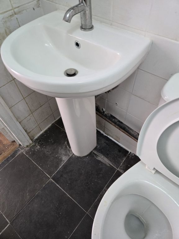 Property photo 1 of 27