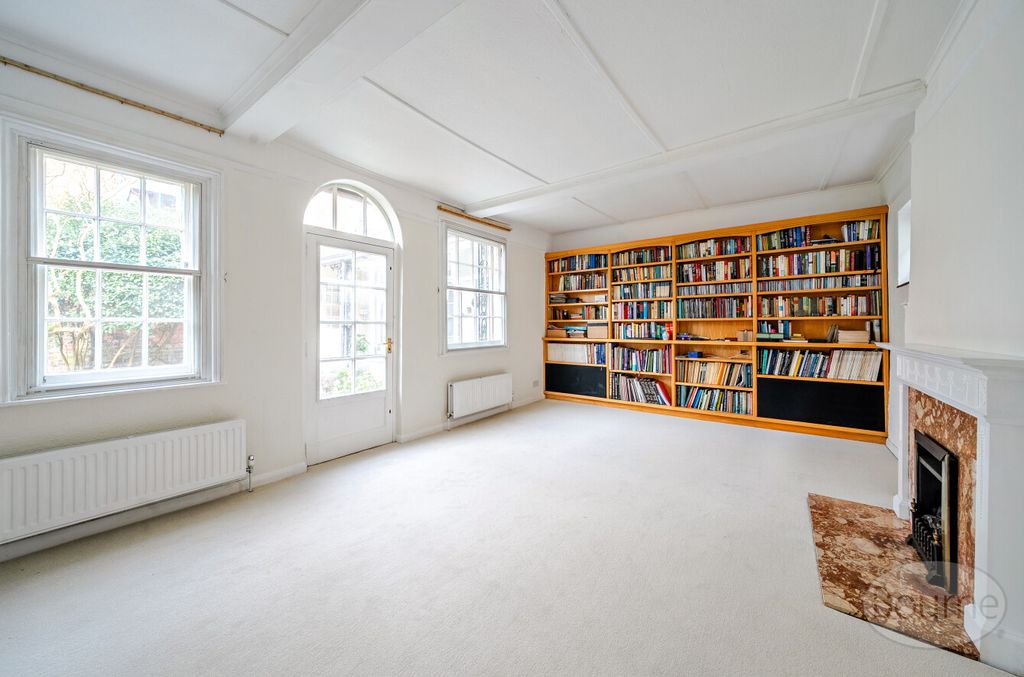 Property photo 2 of 18 Bda33175-0749-4d5...