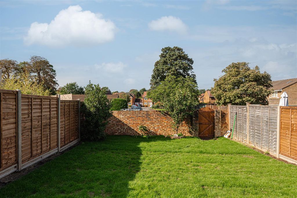 Property photo 3 of 19